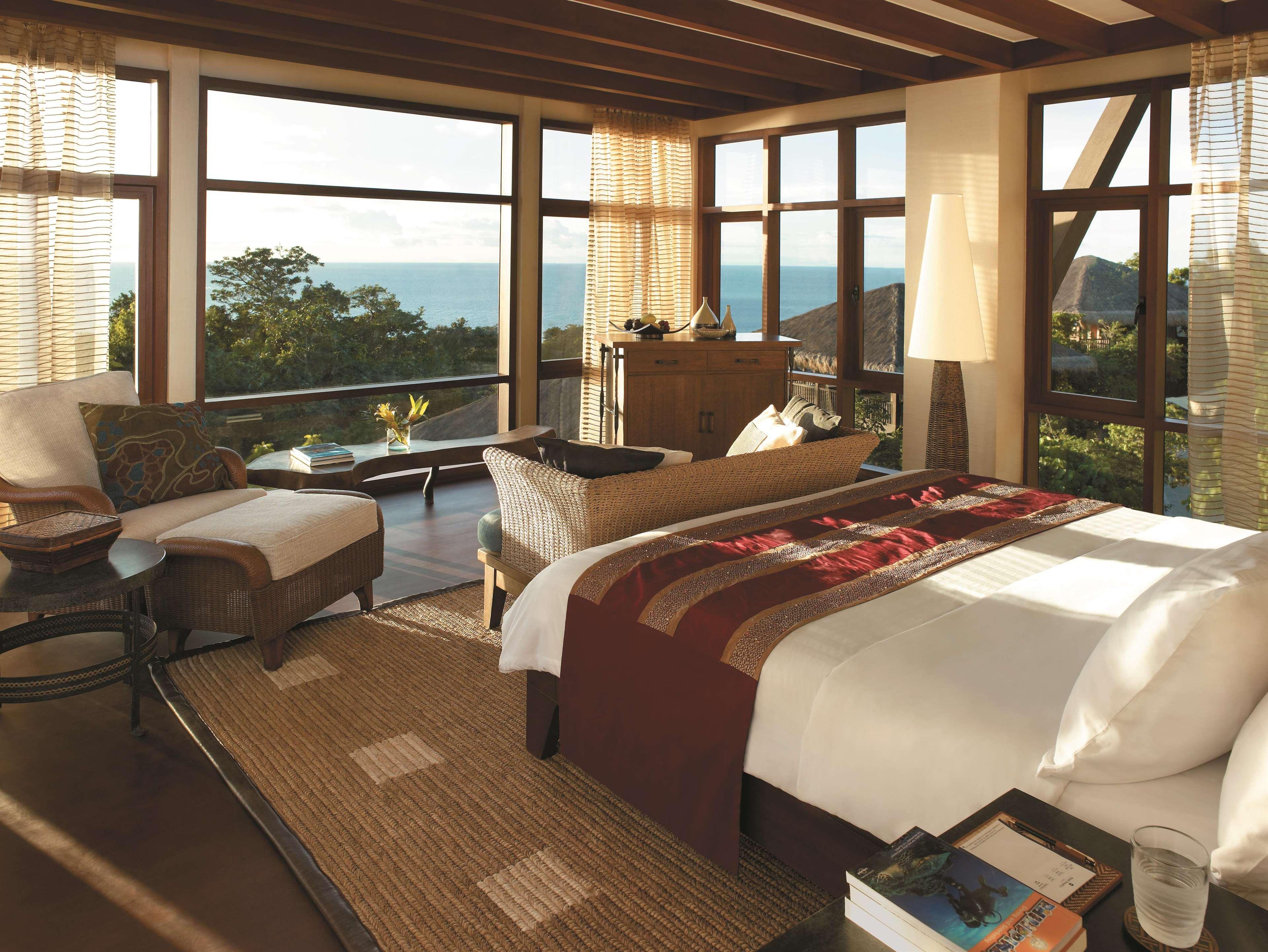 Shangri-La Boracay Room photo A bedroom at the resort