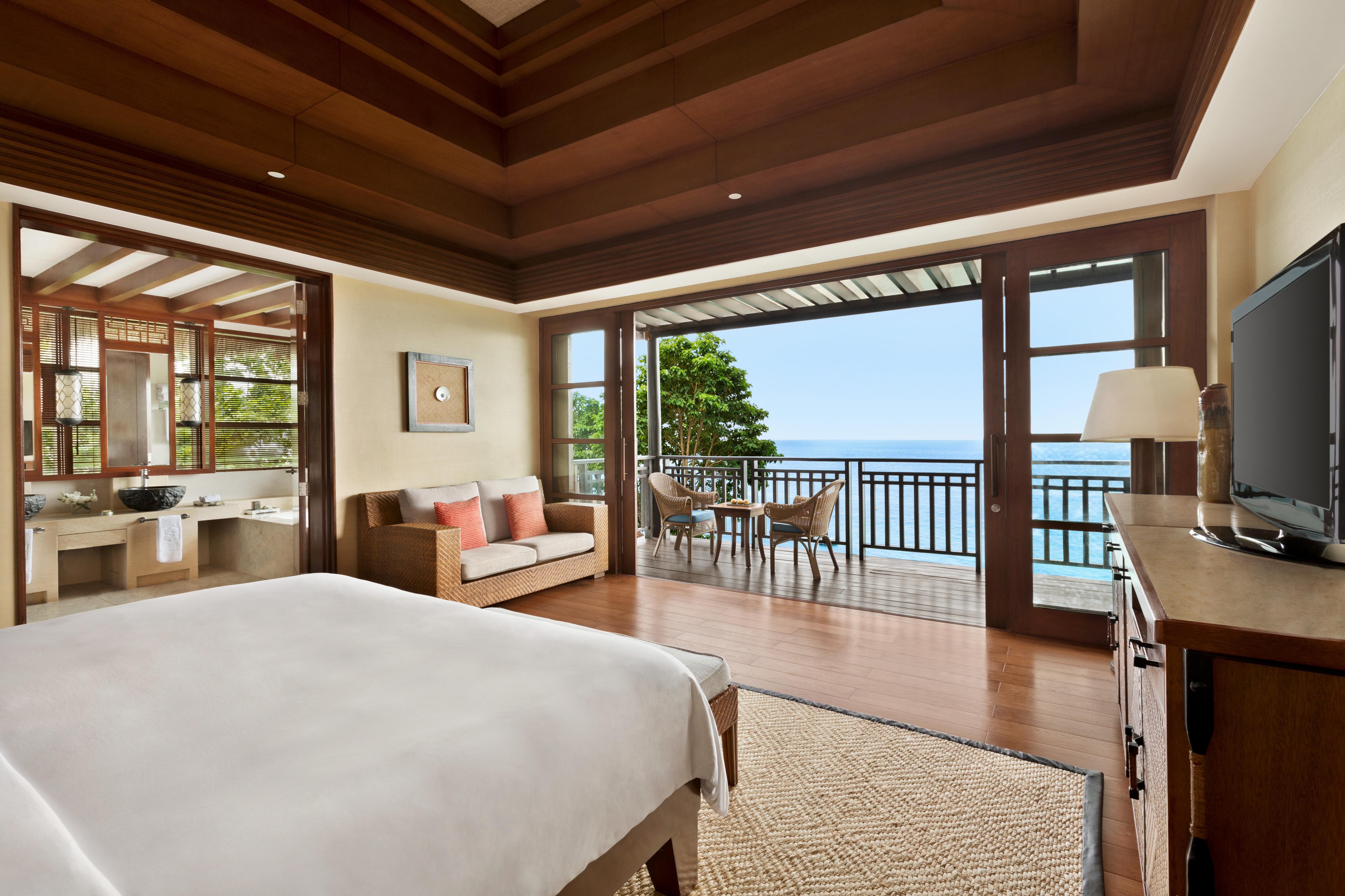 Shangri-La Boracay Exterior photo A guest room at the Westin Resort & Spa, Playa Mujeres