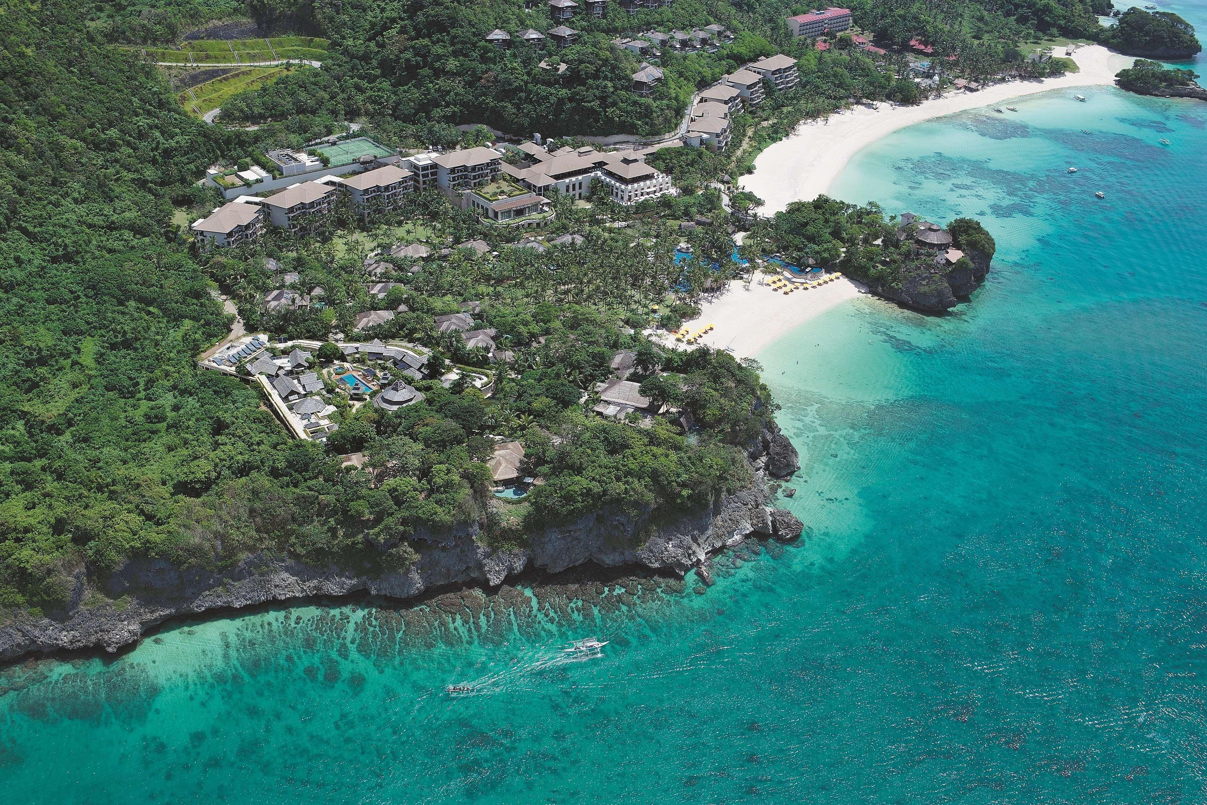 Shangri-La Boracay Exterior photo Aerial view of the resort